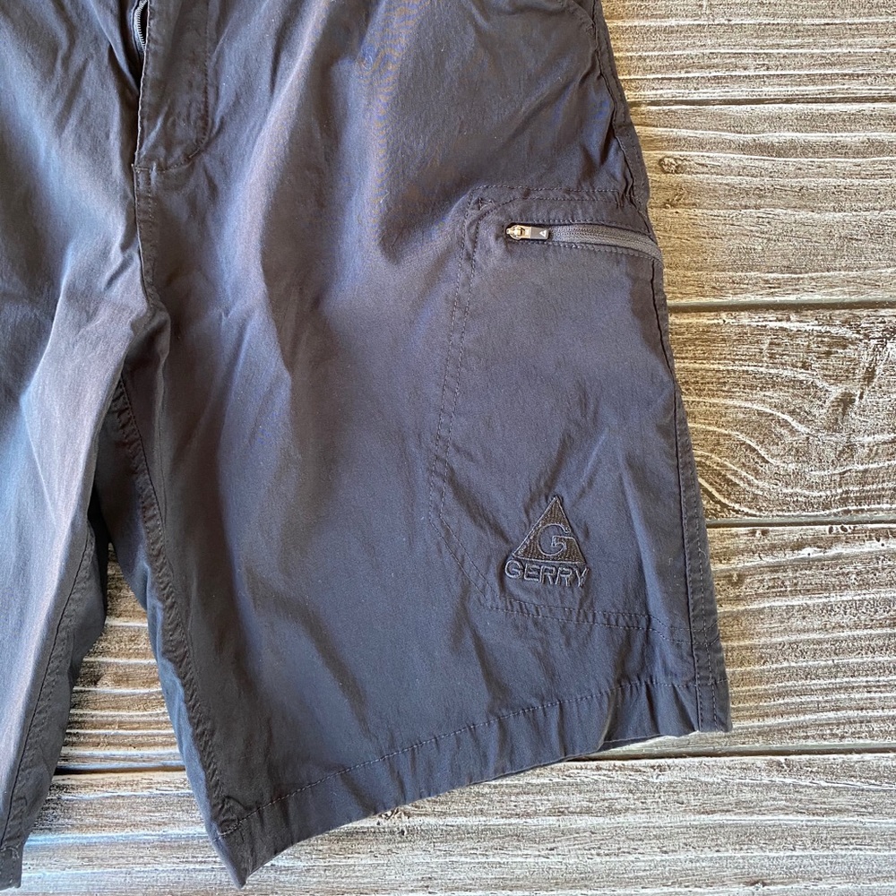 Men's Black Flat Front Cargo Athletic Shorts - Picture 4 of 6